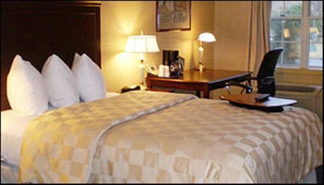 Newbury Inn Brookfield Zimmer foto
